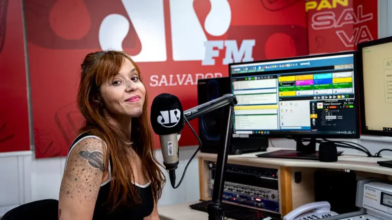 apresentadora Rosa jovem pan rede bahia